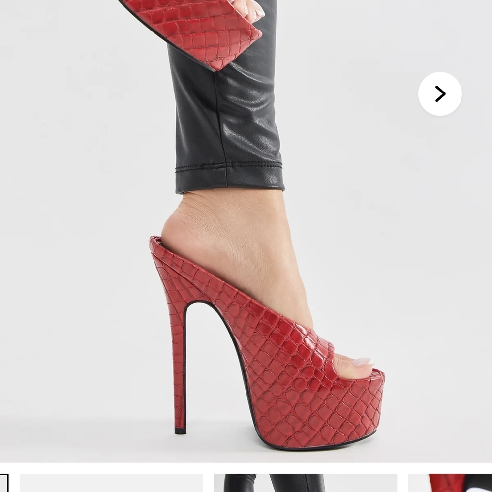 Fashion Nova Red Textured Platform Heels Brand New In Box